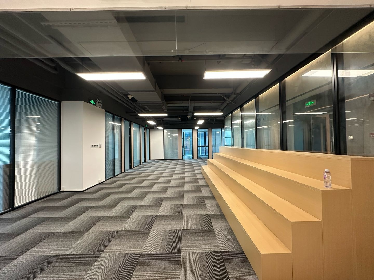 澳特科兴科学园 755㎡ 精装 中层办公室出租