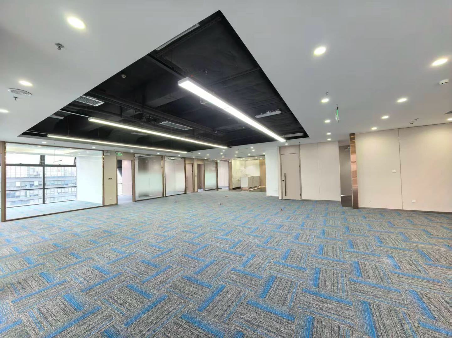 万庭大厦 441.88㎡ 精装 高层办公室出租