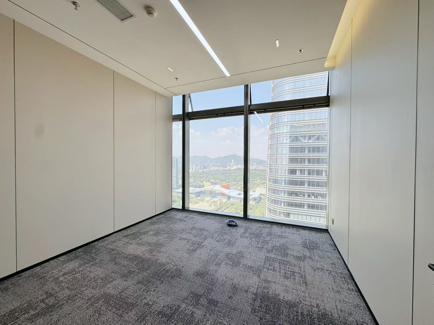 皇庭中心 439㎡ 精装 高层办公室出租