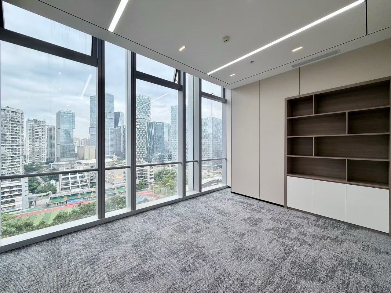 航天科技广场写字楼265㎡精装户型·低层西南向出租