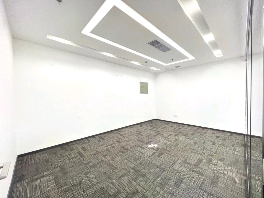 深圳市软件产业基地写字楼980㎡精装户型·中层四面采光向出租