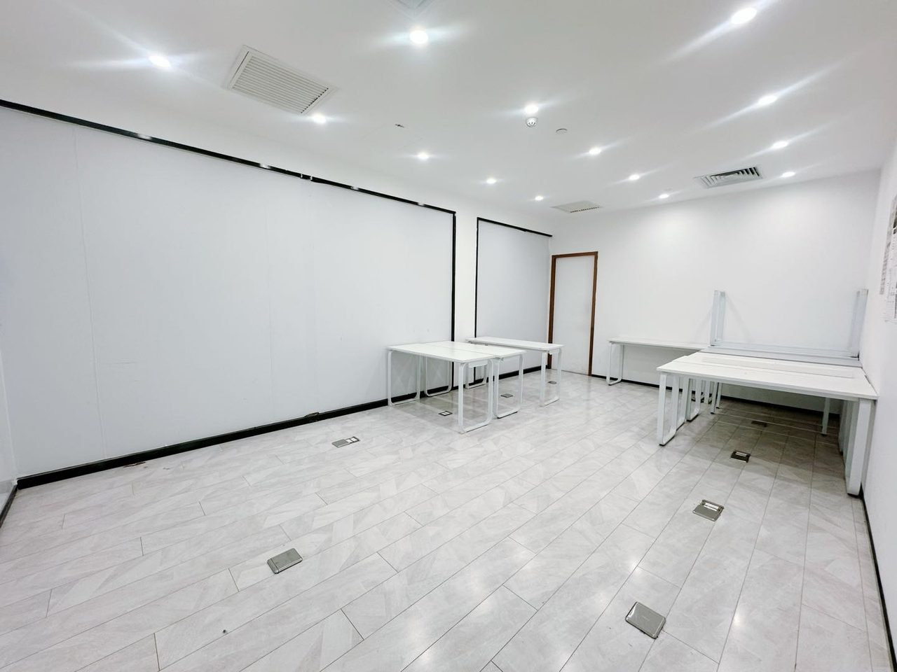 348㎡精装办公室 南园枫叶大厦·近南光站·中层
