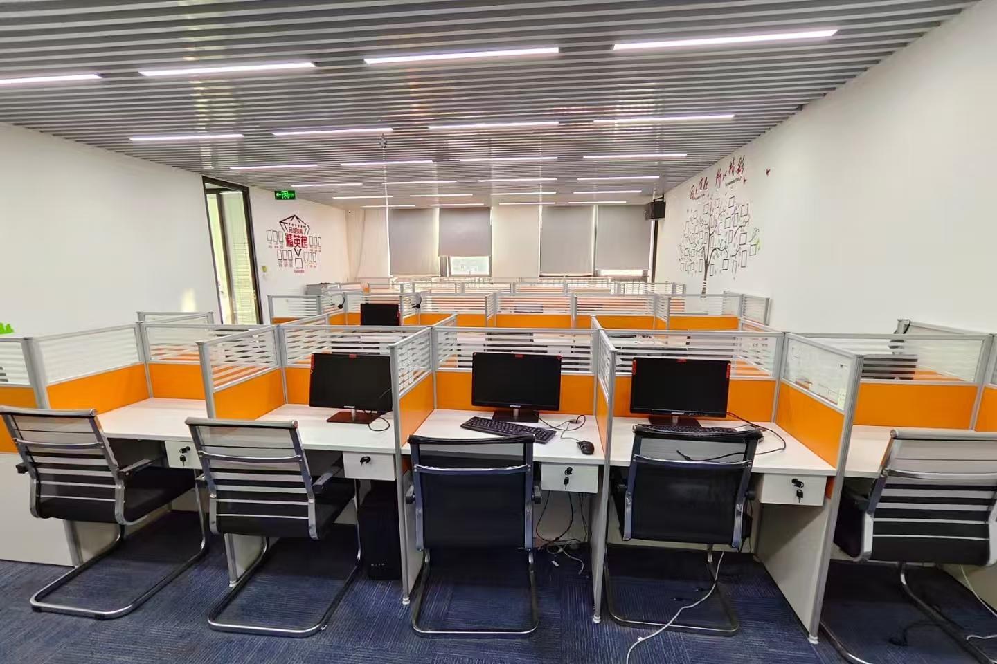 新龙大厦 436.2㎡ 精装 中楼层办公室出租实景图
