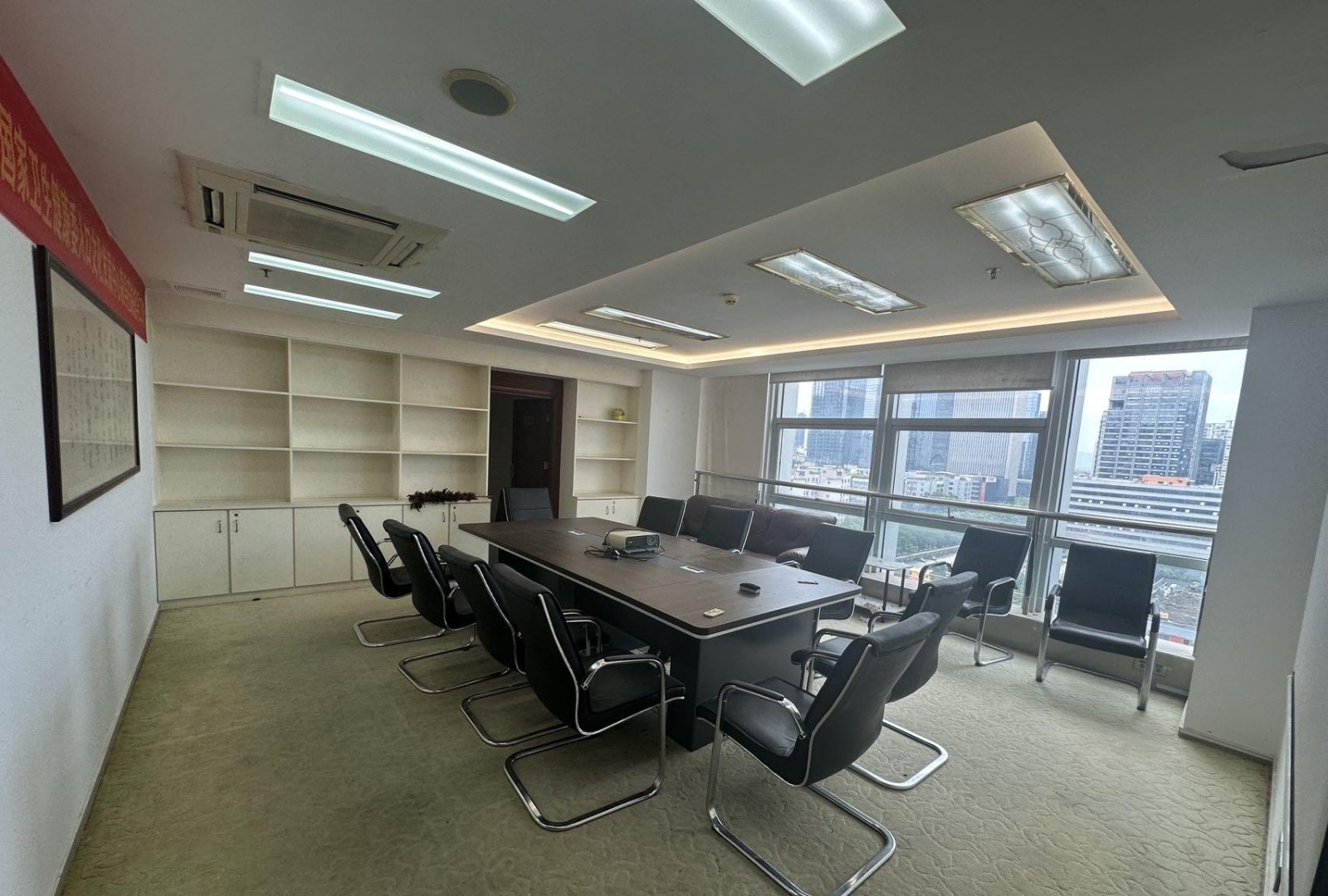 创建大厦 450㎡ 精装 中楼层办公室出租