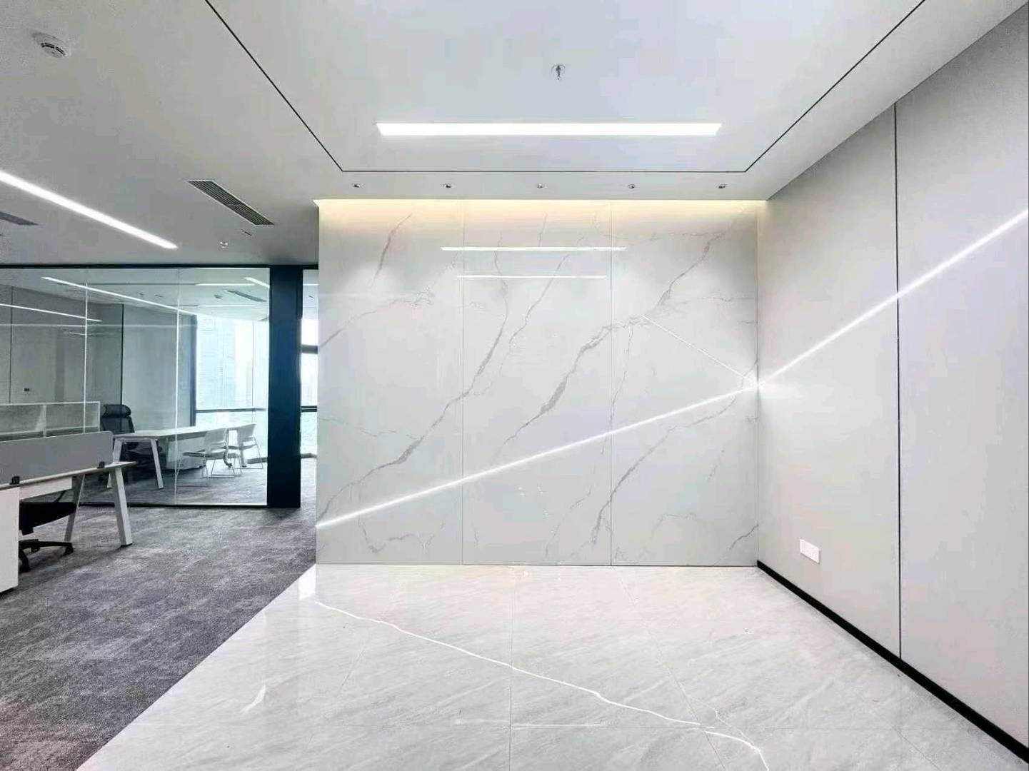 光峰科技大厦 351㎡ 精装 中层办公室出租