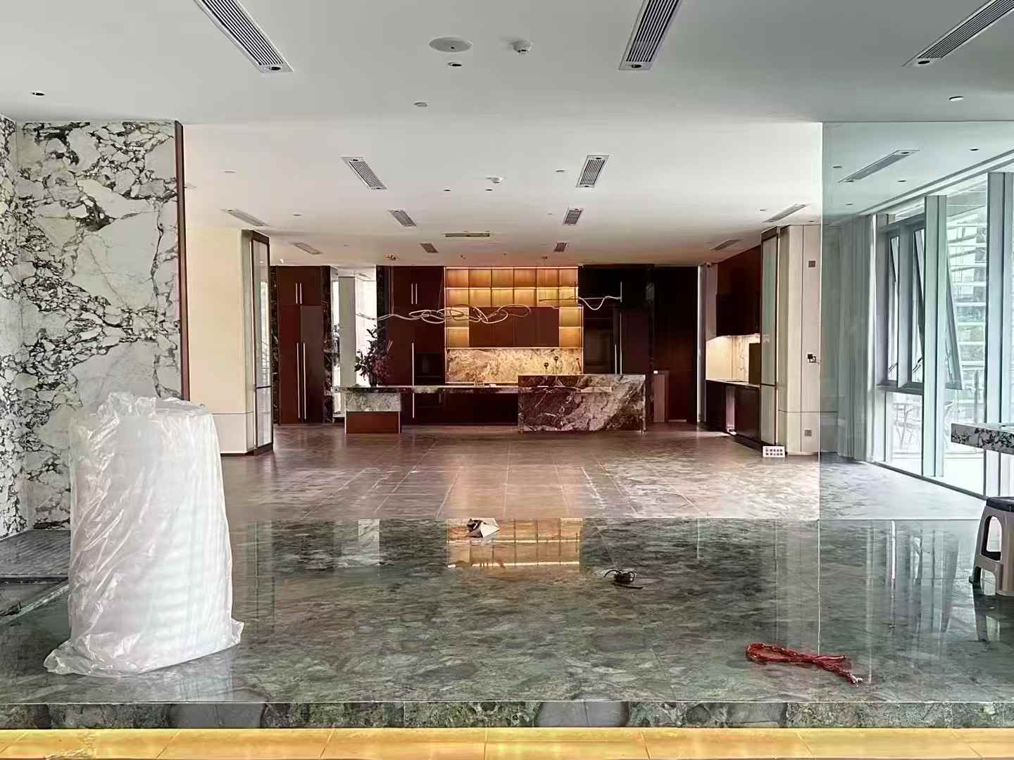 深圳招商局广场1093.7㎡出租