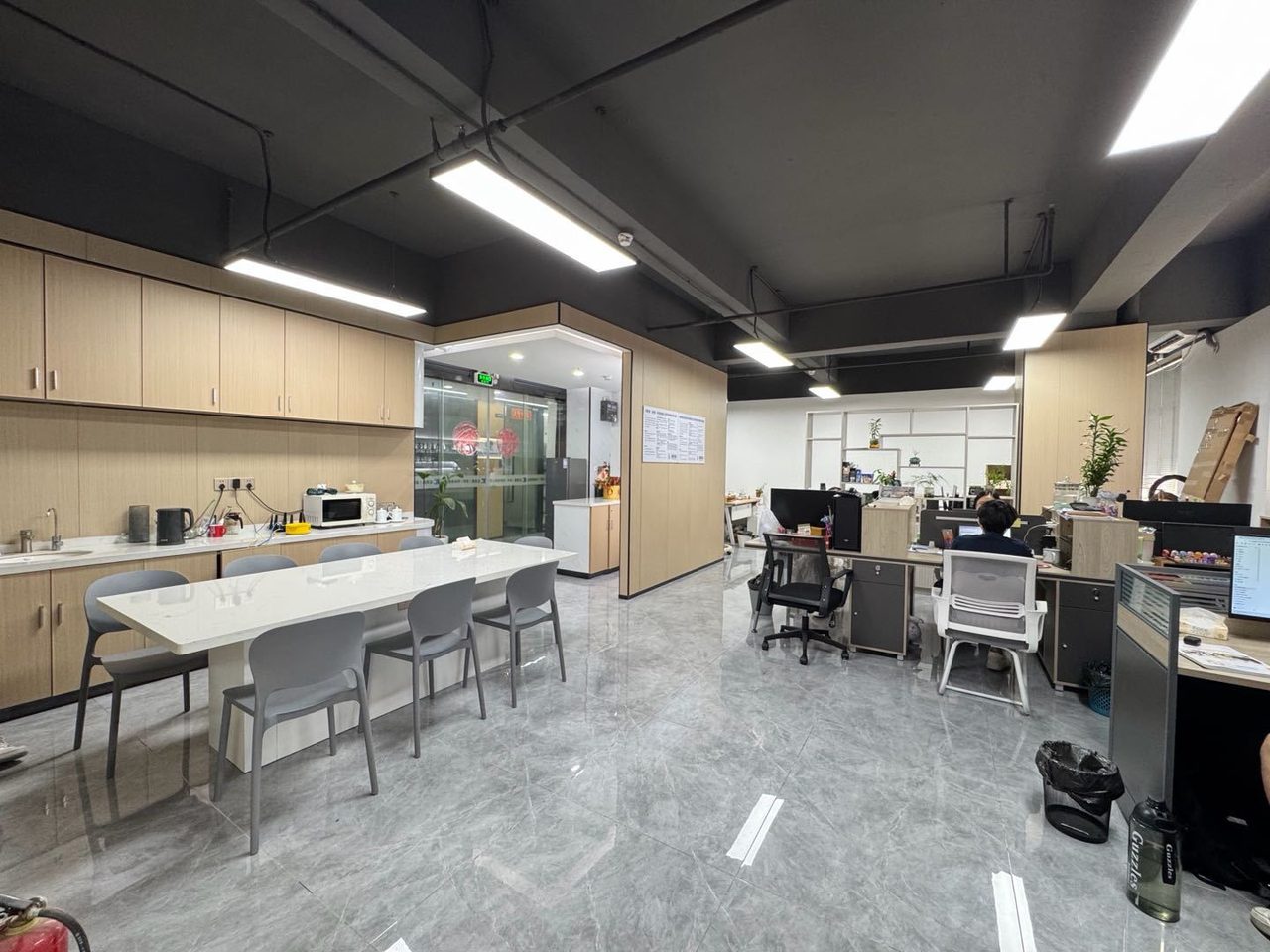 248㎡精装办公室 南油第四工业区·近南山站·中层实景图