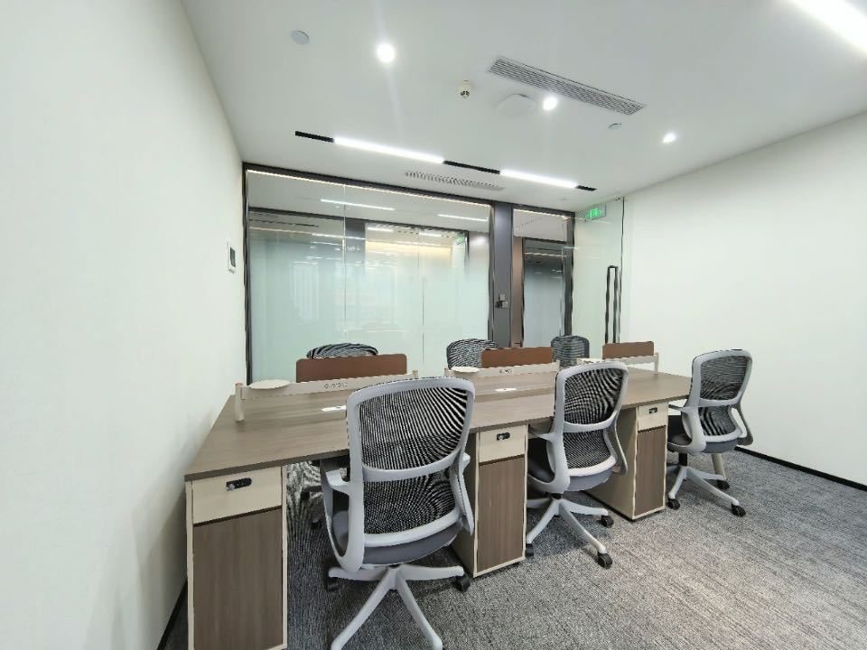 南山区科技园 方大大厦88㎡精装办公间低层出租