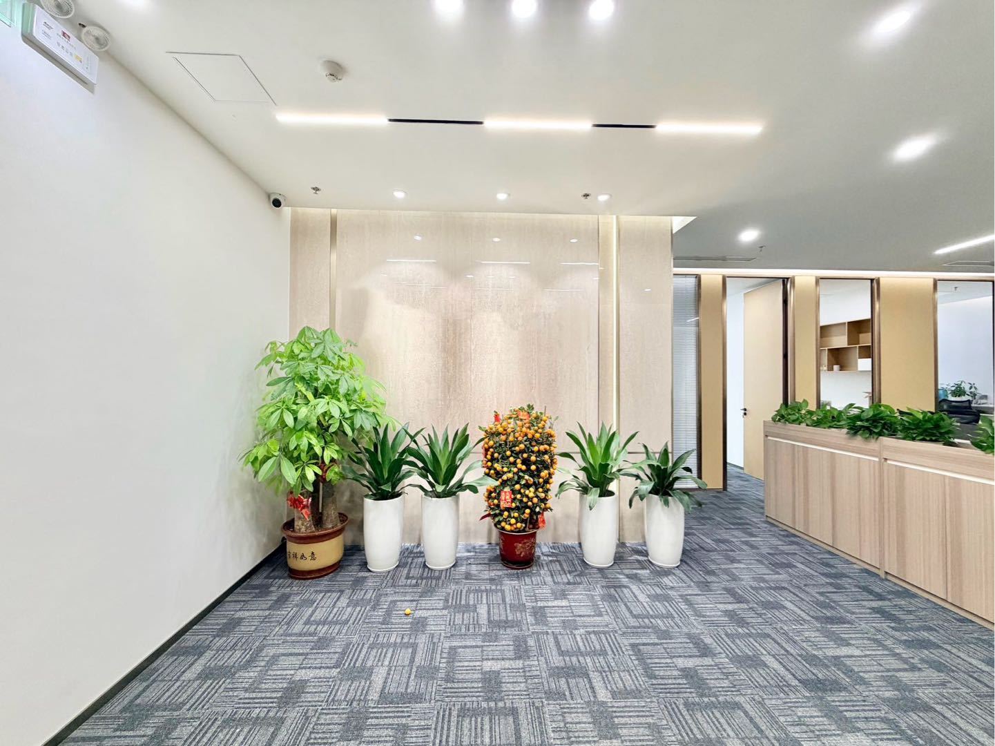 前海鸿荣源中心 546㎡ 精装 高层办公室出租