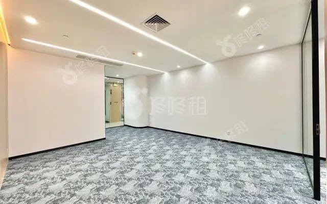 九洲电器大厦82㎡豪装办公室出租，中层北向采光好