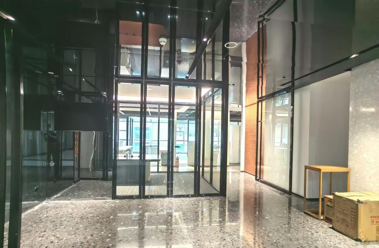 创新科技广场1期-B座 528㎡ 精装 中楼层办公室出租
