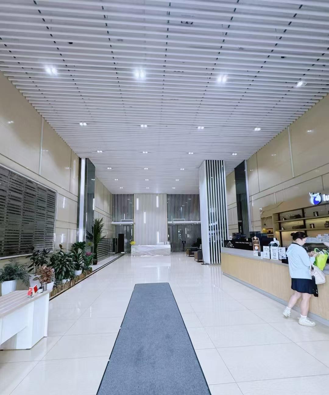 明君商务中心 220㎡ 精装 中楼层办公室出租