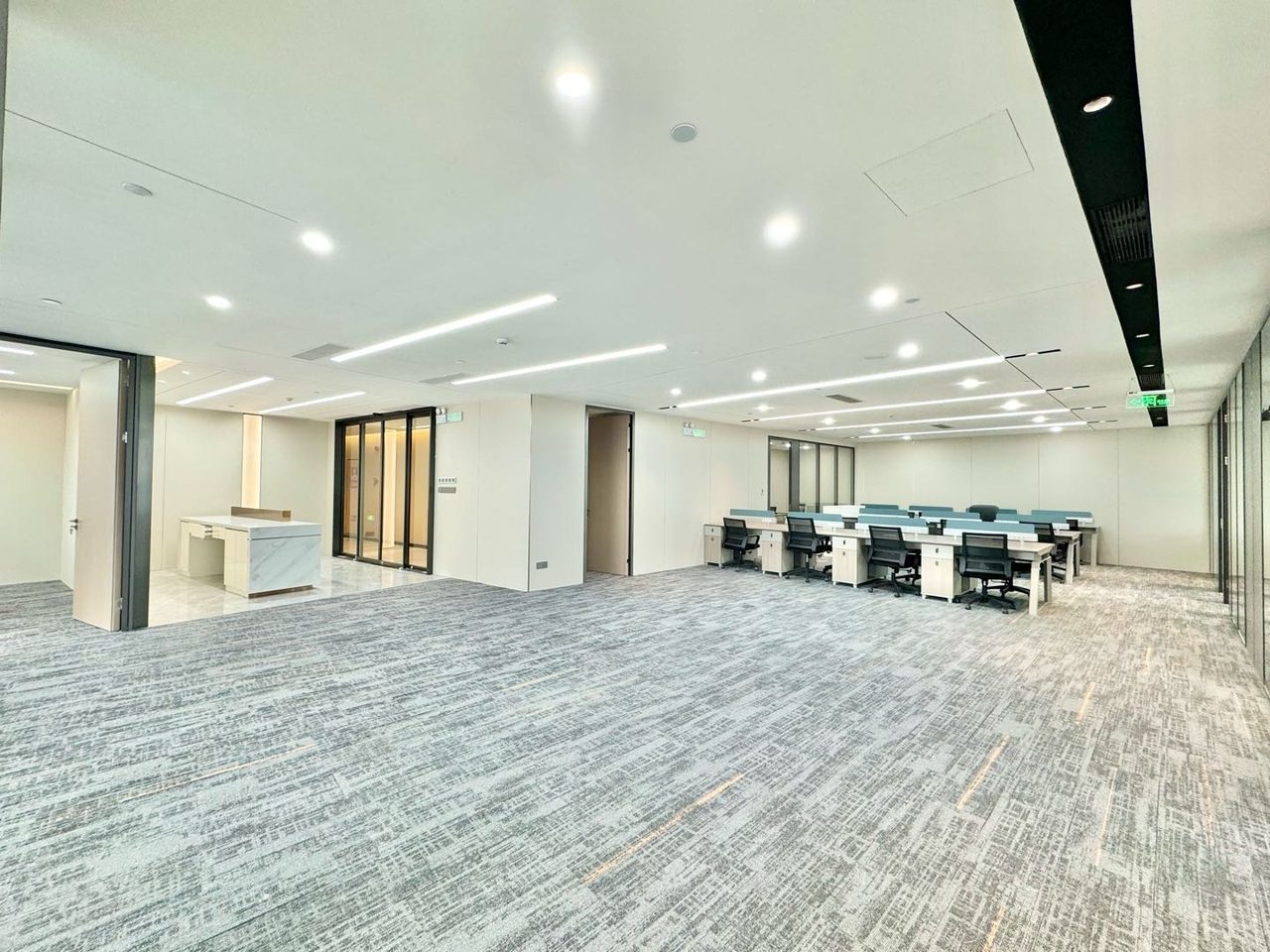 华润置地大厦465㎡精装写字楼(南山区科技园) 近高新园站