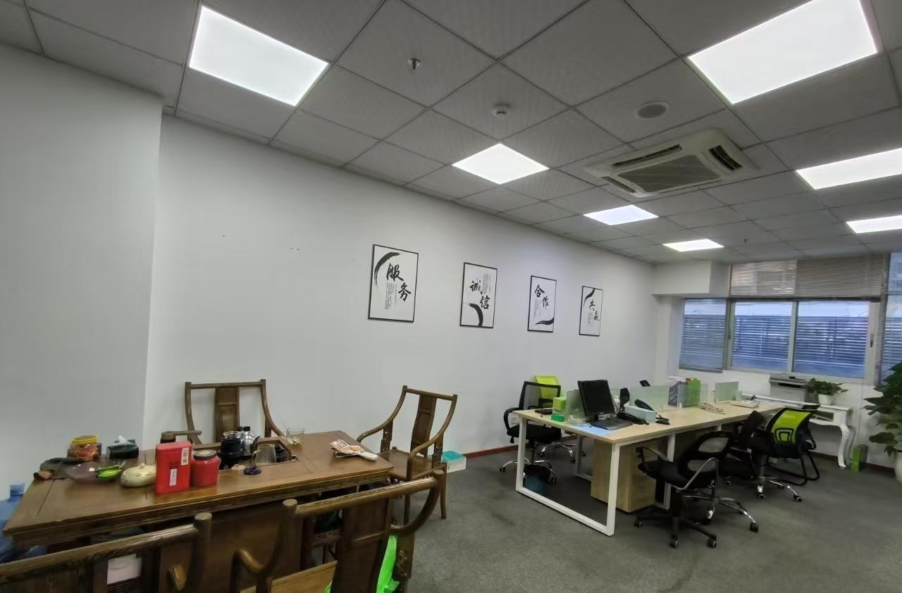腾飞工业大厦 156㎡ 精装 低楼层办公室出租实景图