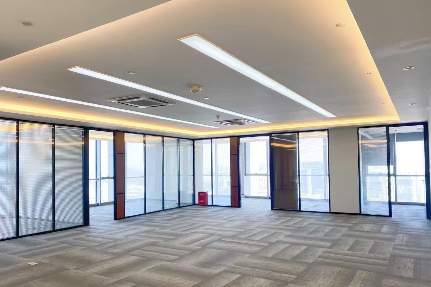 万国城 486㎡ 精装 低楼层办公室出租实景图
