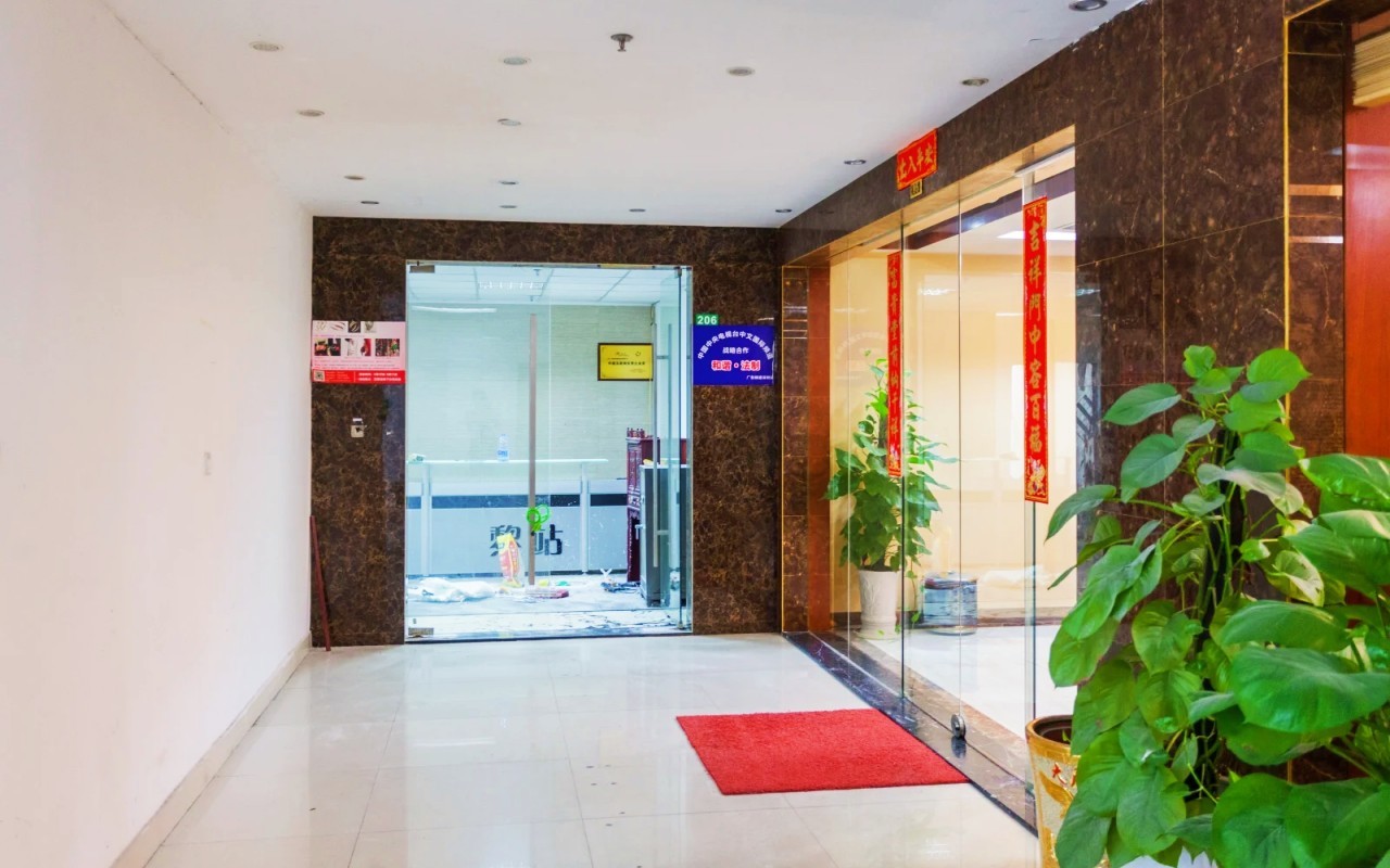 宝能汽车大楼 图片3