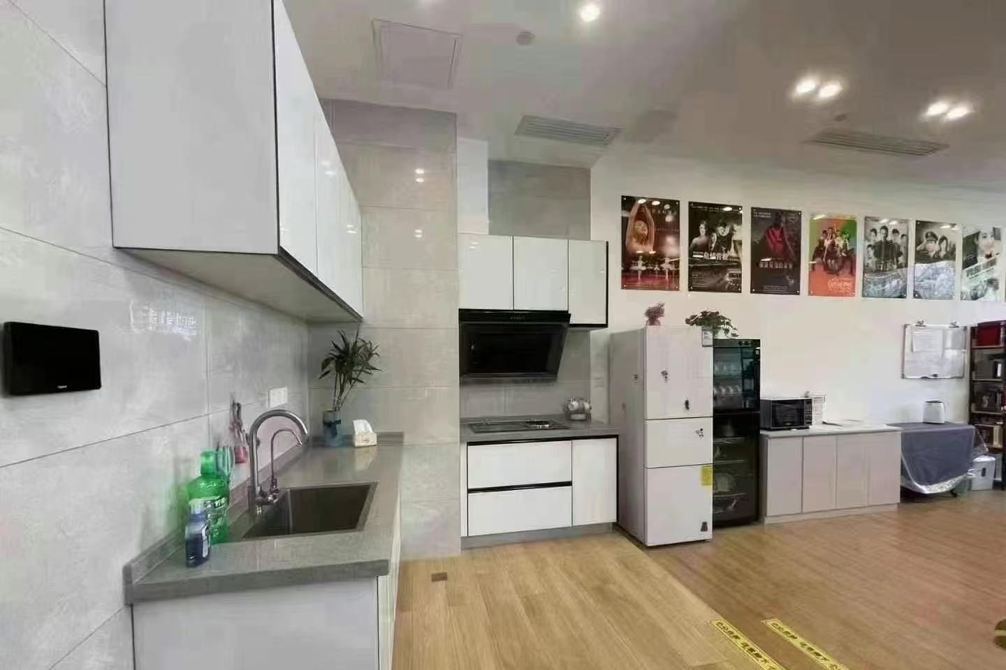 海府-1号 136㎡ 精装 中楼层办公室出租