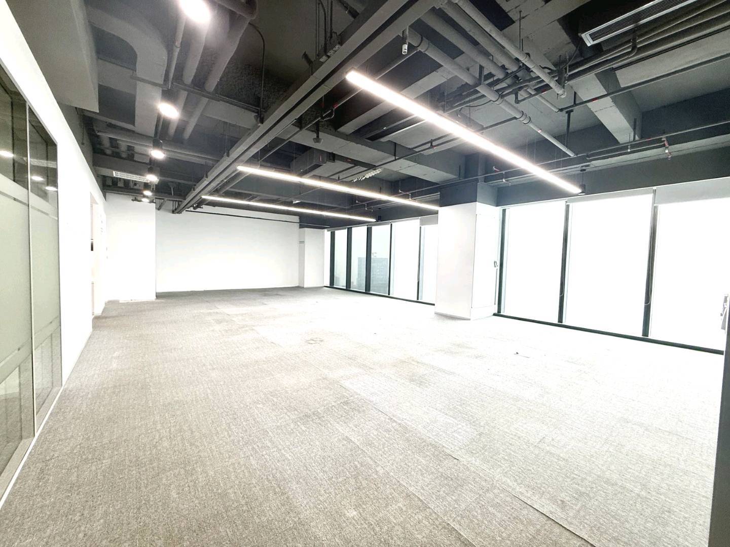 中国储能大厦 677㎡ 精装 高层办公室出租