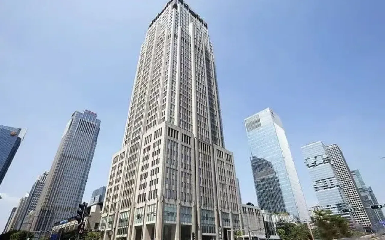 免税商务大厦实景图