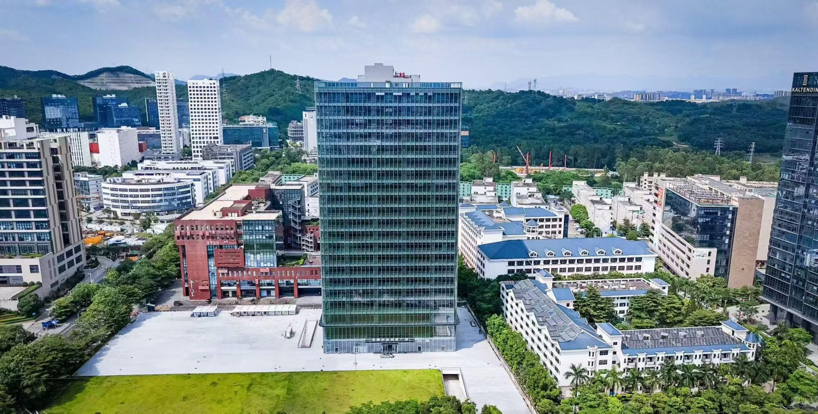 名牌时尚创意广场 3160㎡ 精装 中楼层办公室出租