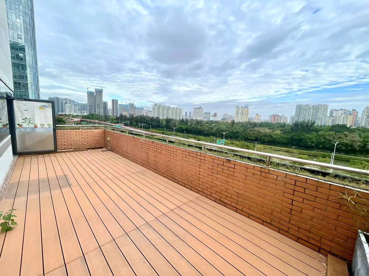 270㎡精装办公室 中电照明·近高新园站·中层实景图