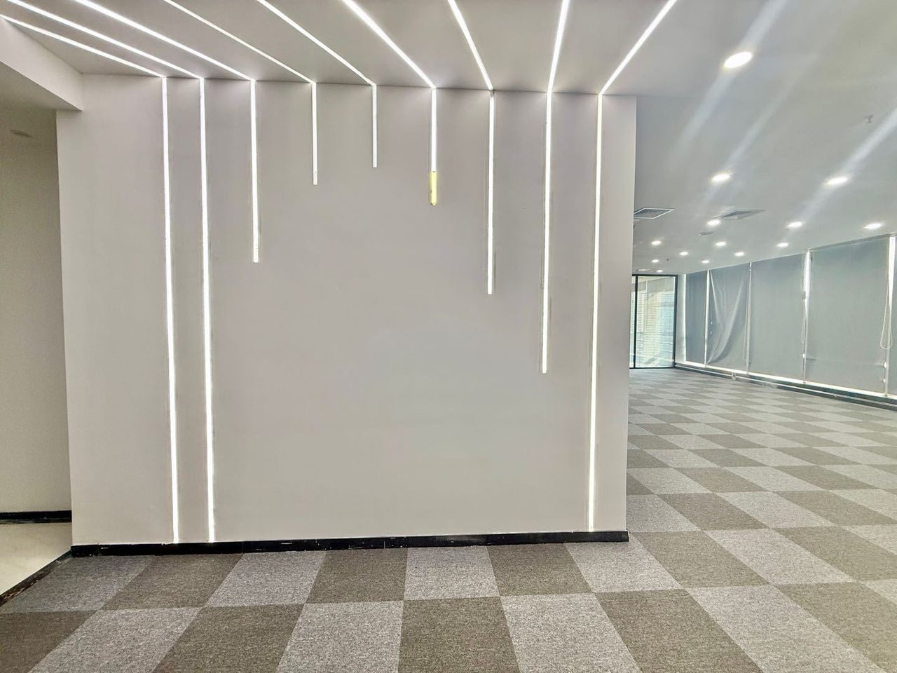 阳光科创中心230㎡精装办公室出租,中层东向采光好