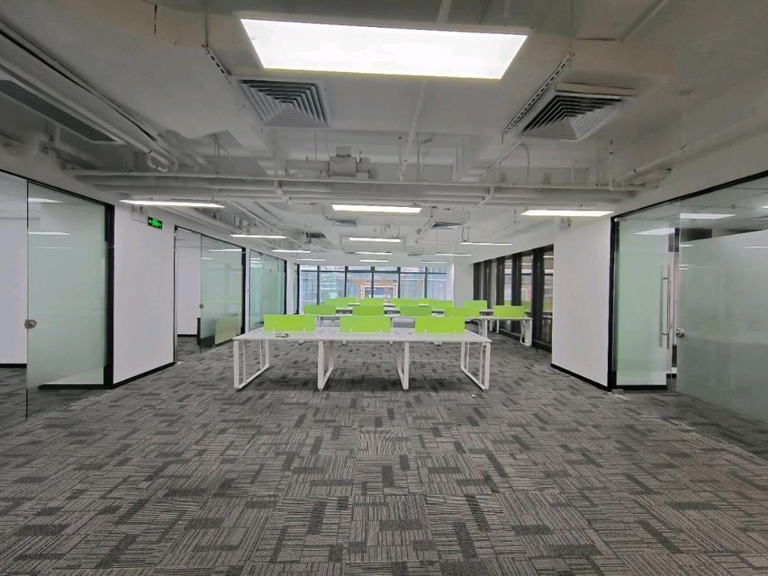 中科大厦写字楼297㎡精装户型·低层东南向出租实景图