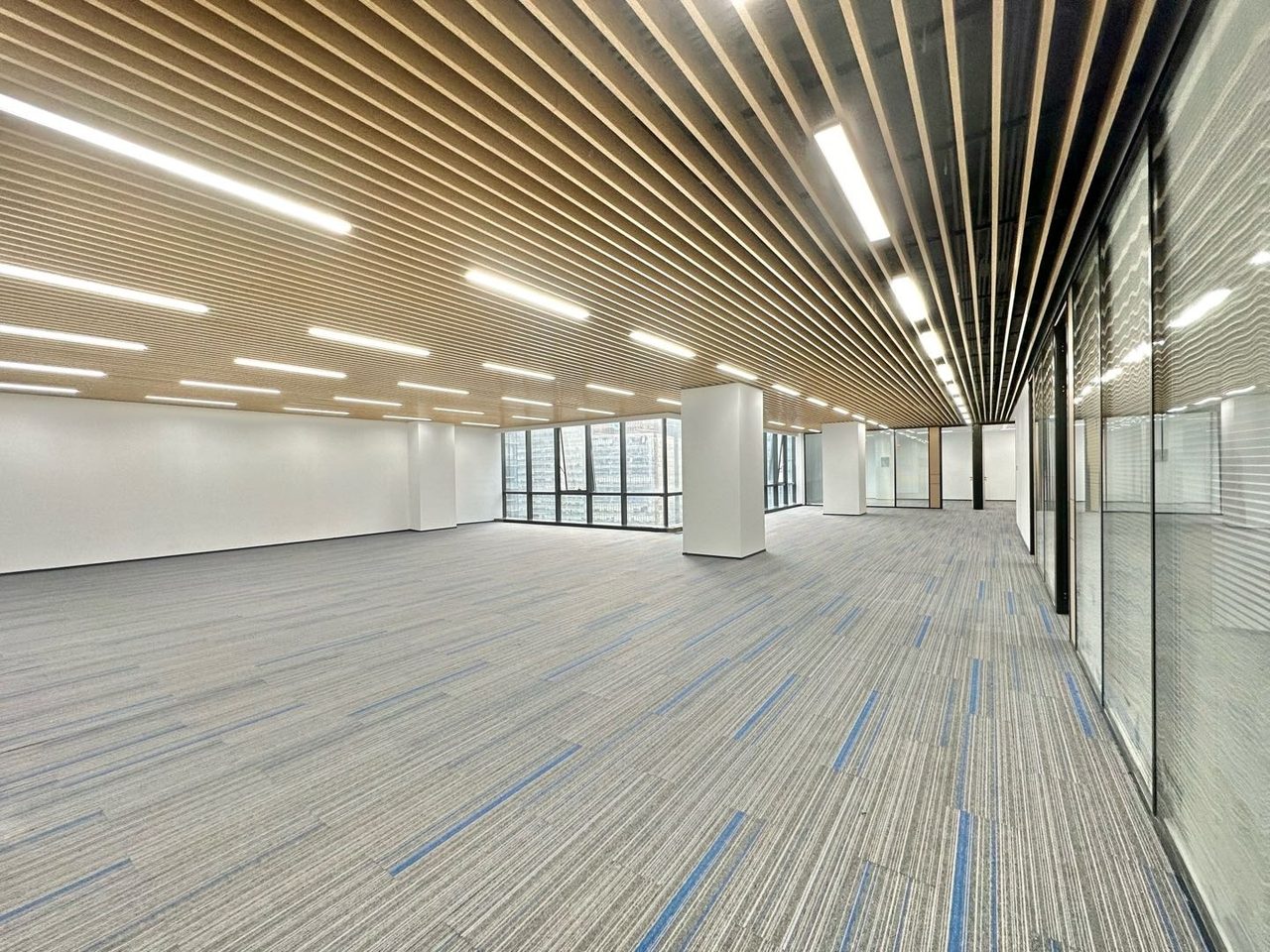 宝安区西乡写字楼出租 前海科兴科学园(正中华丽中心) 437.56㎡精装实景图