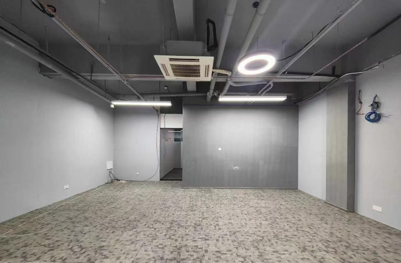 腾飞工业大厦 230㎡ 精装 低楼层办公室出租实景图