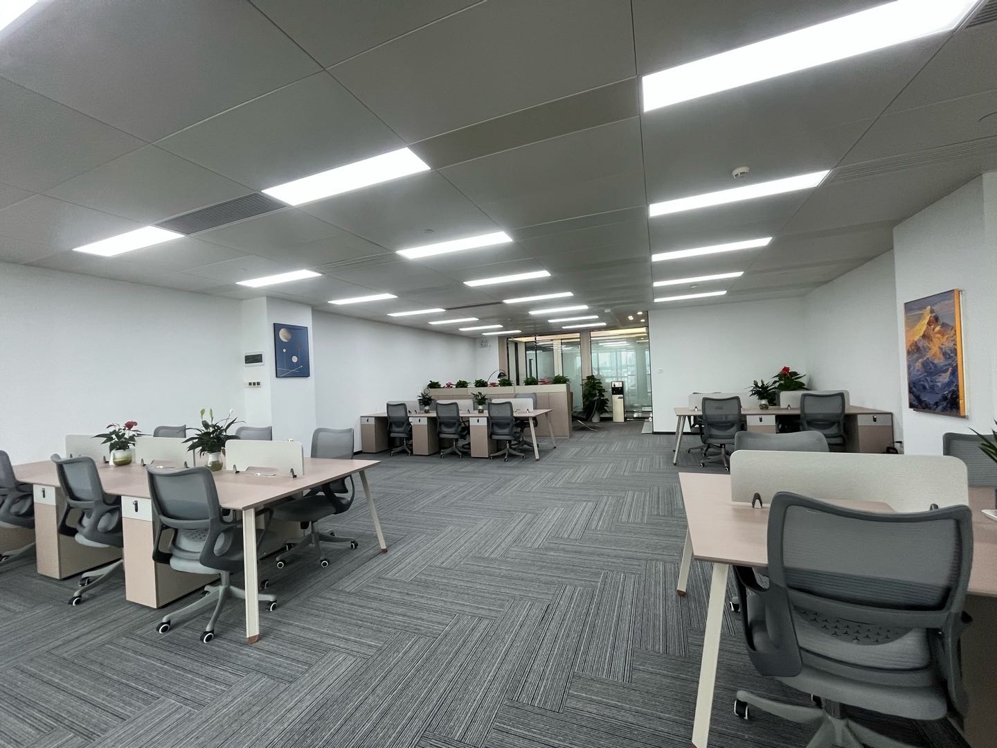 源政创业大厦 352㎡ 精装 中层办公室出租