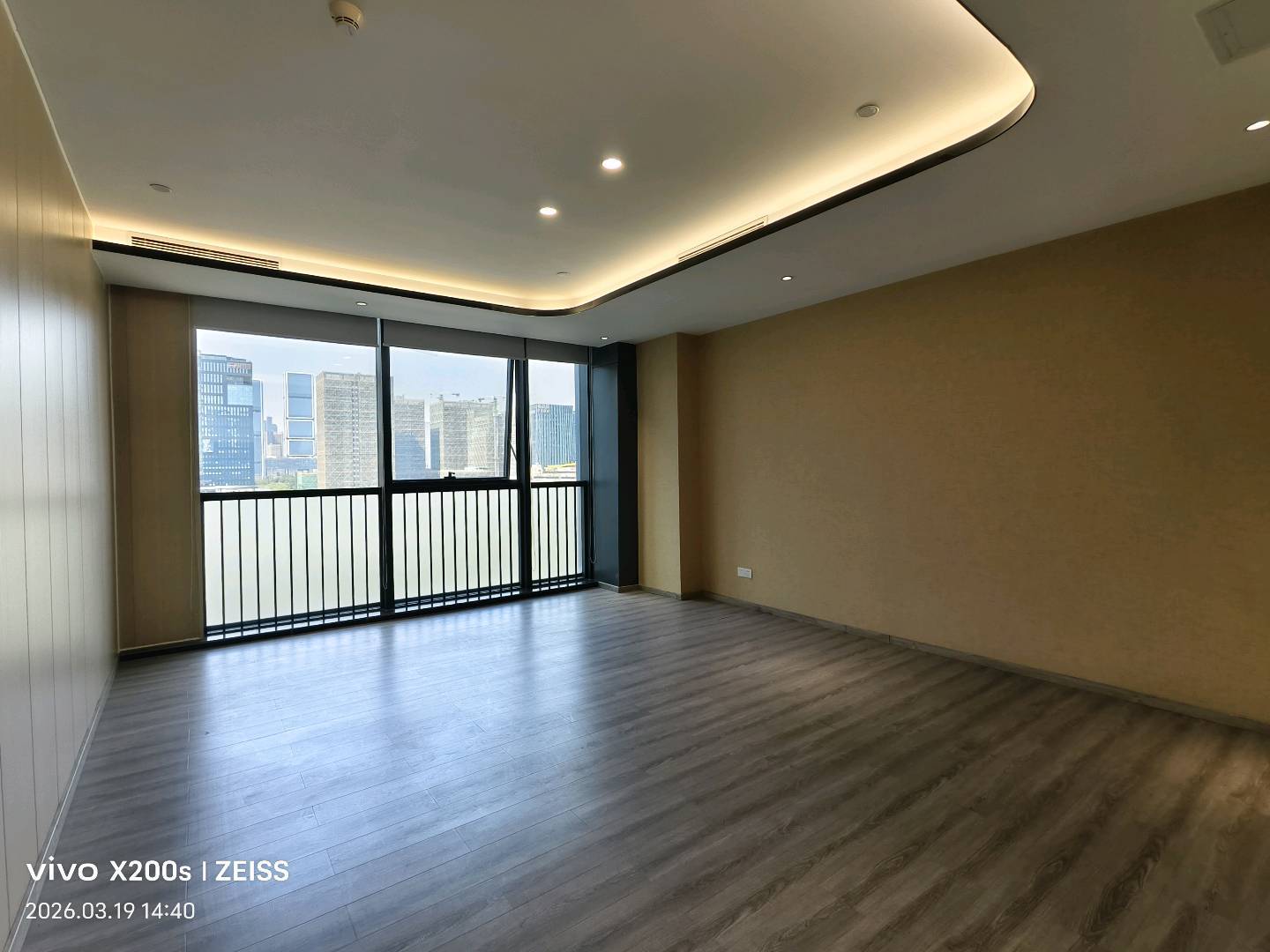 源政创业大厦 330㎡ 精装 中层办公室出租