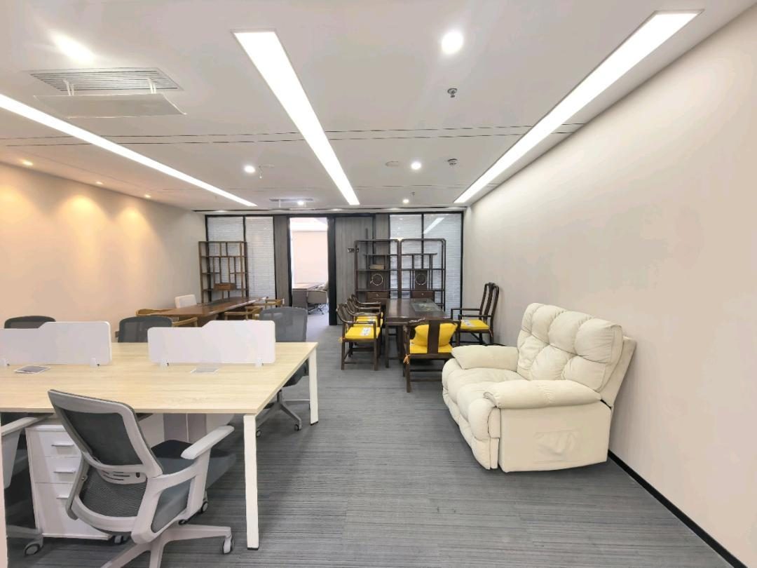 豪威科技大厦写字楼152㎡精装户型·高层南向出租实景图