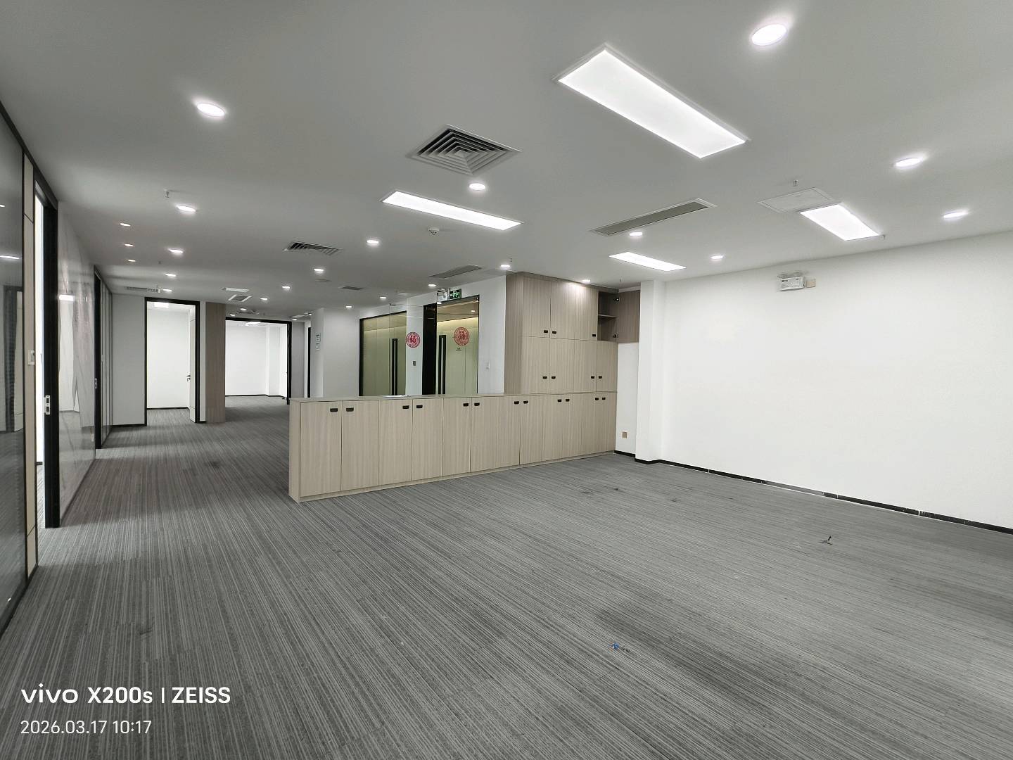 莲花广场 144㎡ 精装 低层办公室出租