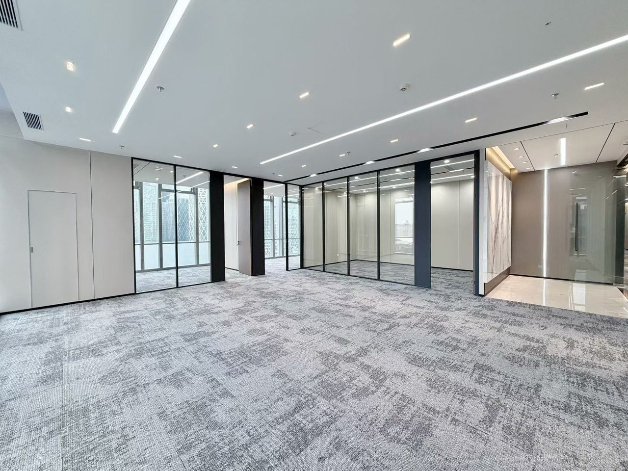 航天科技广场写字楼265㎡精装户型·低层西南向出租实景图