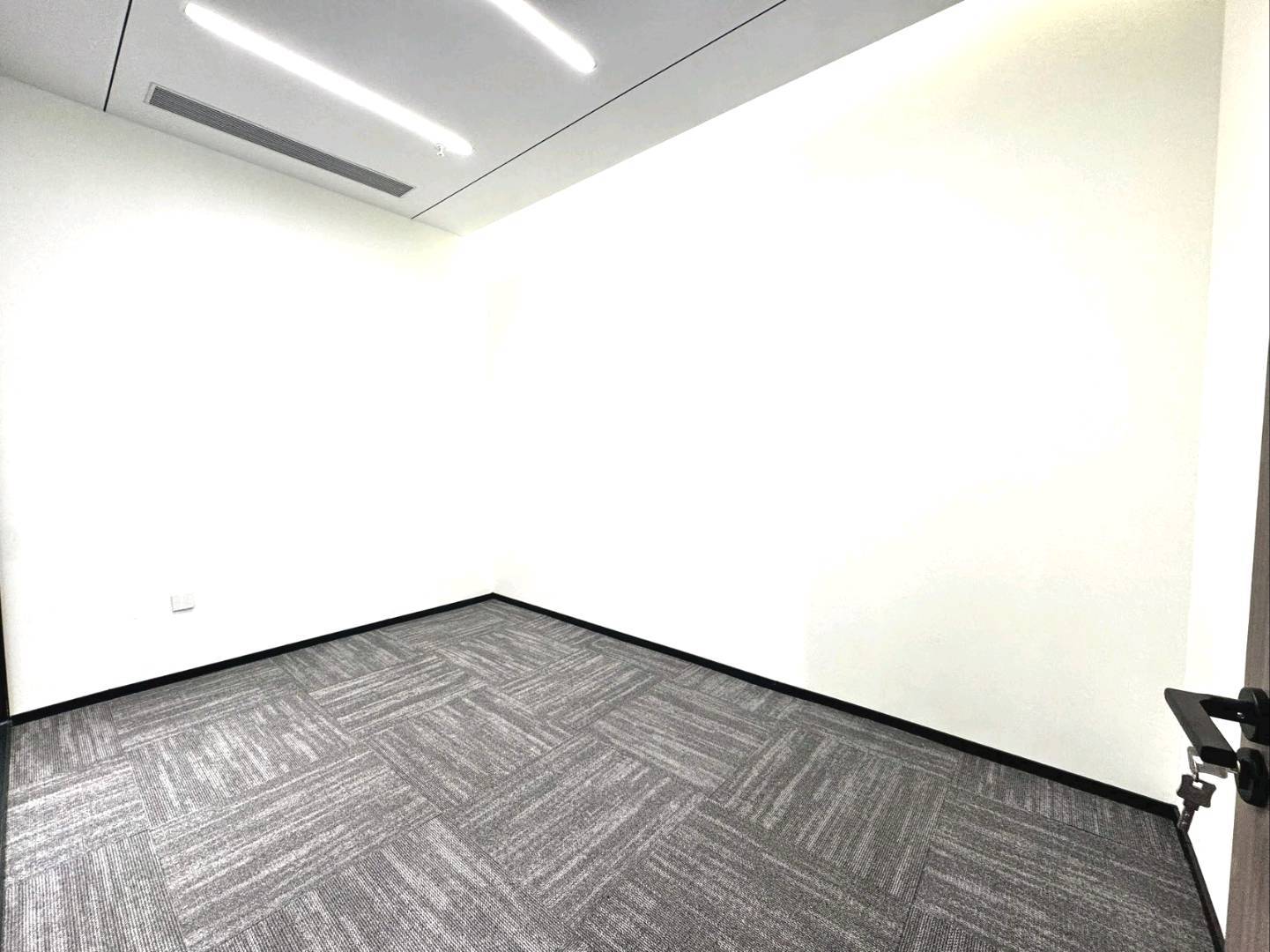 三一云都 191㎡ 精装 中层办公室出租