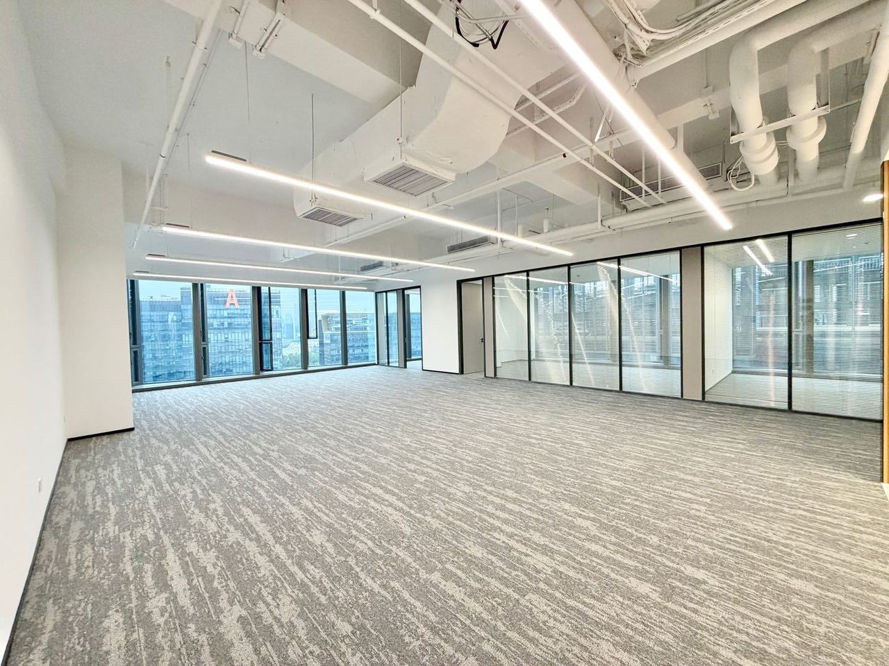 732㎡精装办公室 科兴科学园·近高新中站·中层实景图