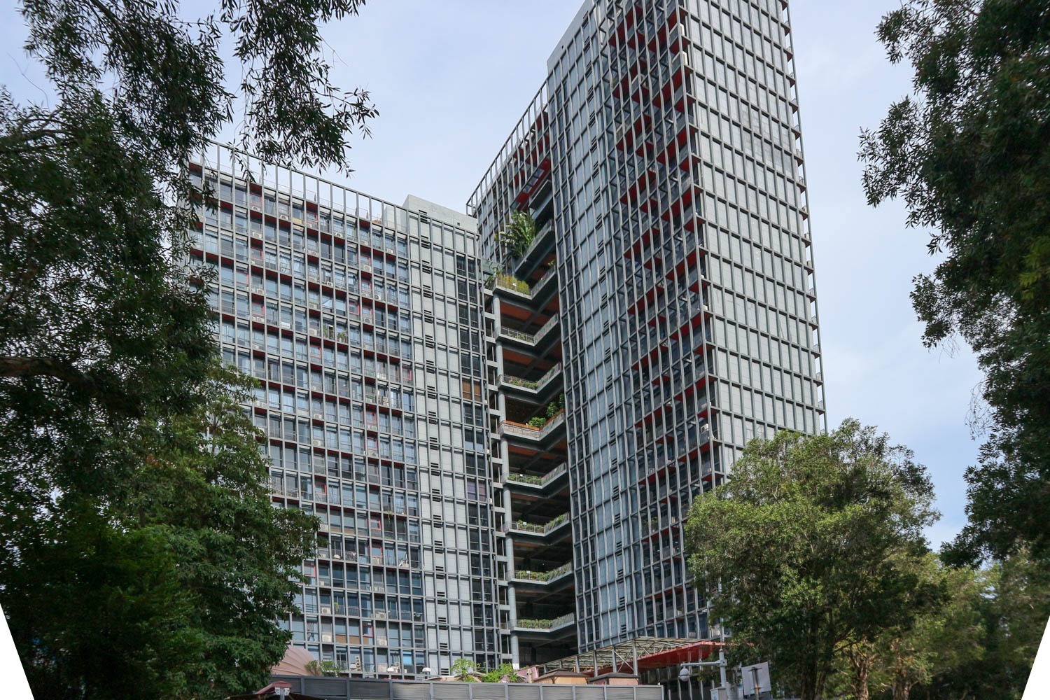 鹏基商务时空大厦实景图