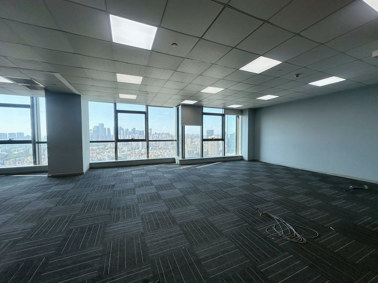 348㎡精装办公室 南园枫叶大厦·近南光站·高层