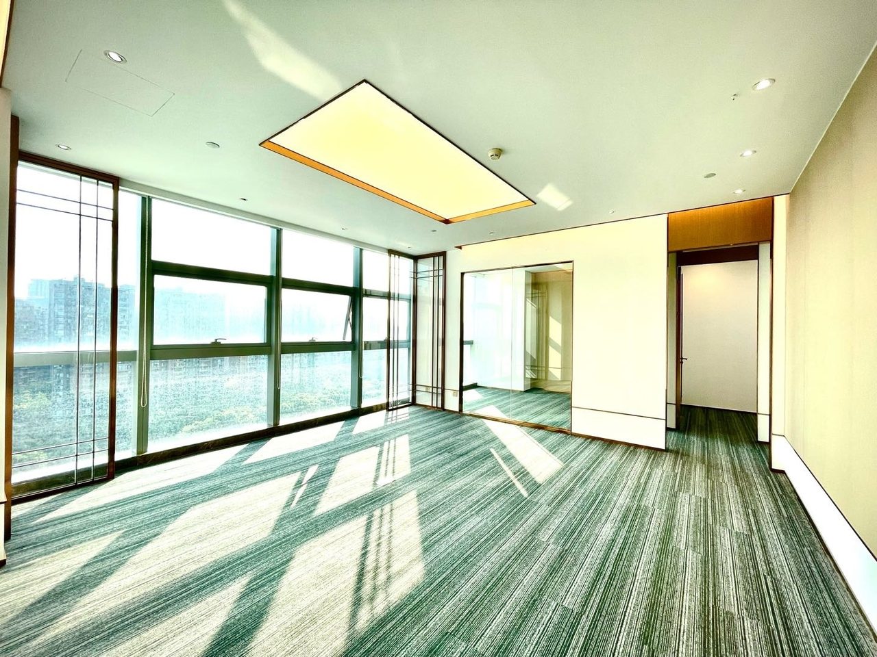 海王星辰大厦860㎡精装写字楼(南山区后海) 近登良站
