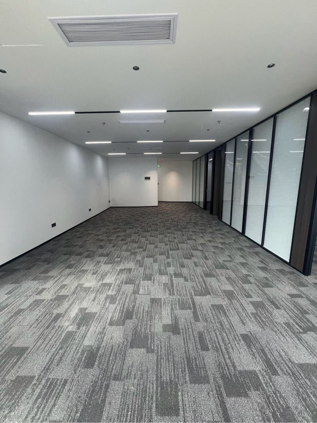 278㎡精装办公室 东久创新科技园·近石芽岭站·低层