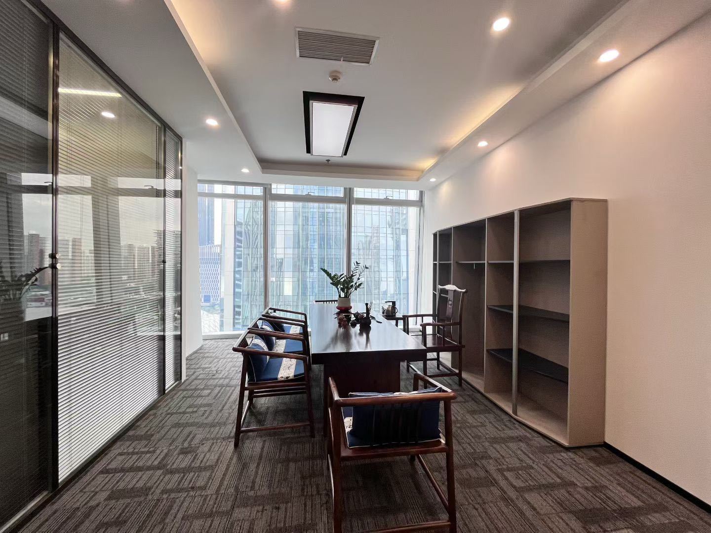 卓越前海壹号 188㎡ 精装 中层办公室出租