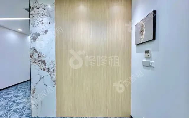 九洲电器大厦82㎡豪装办公室出租，中层北向采光好
