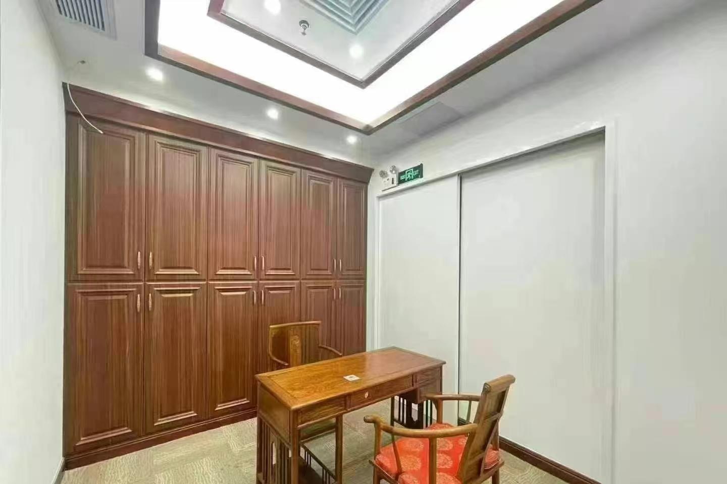 前海卓越宝中时代广场 325㎡ 精装 中楼层办公室出租