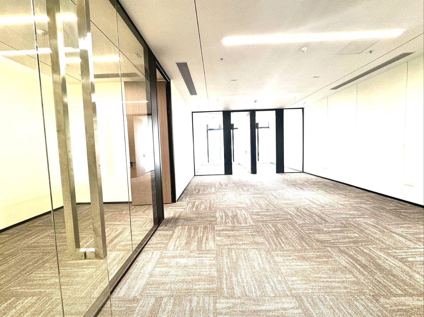 三一云都 191㎡ 精装 中层办公室出租