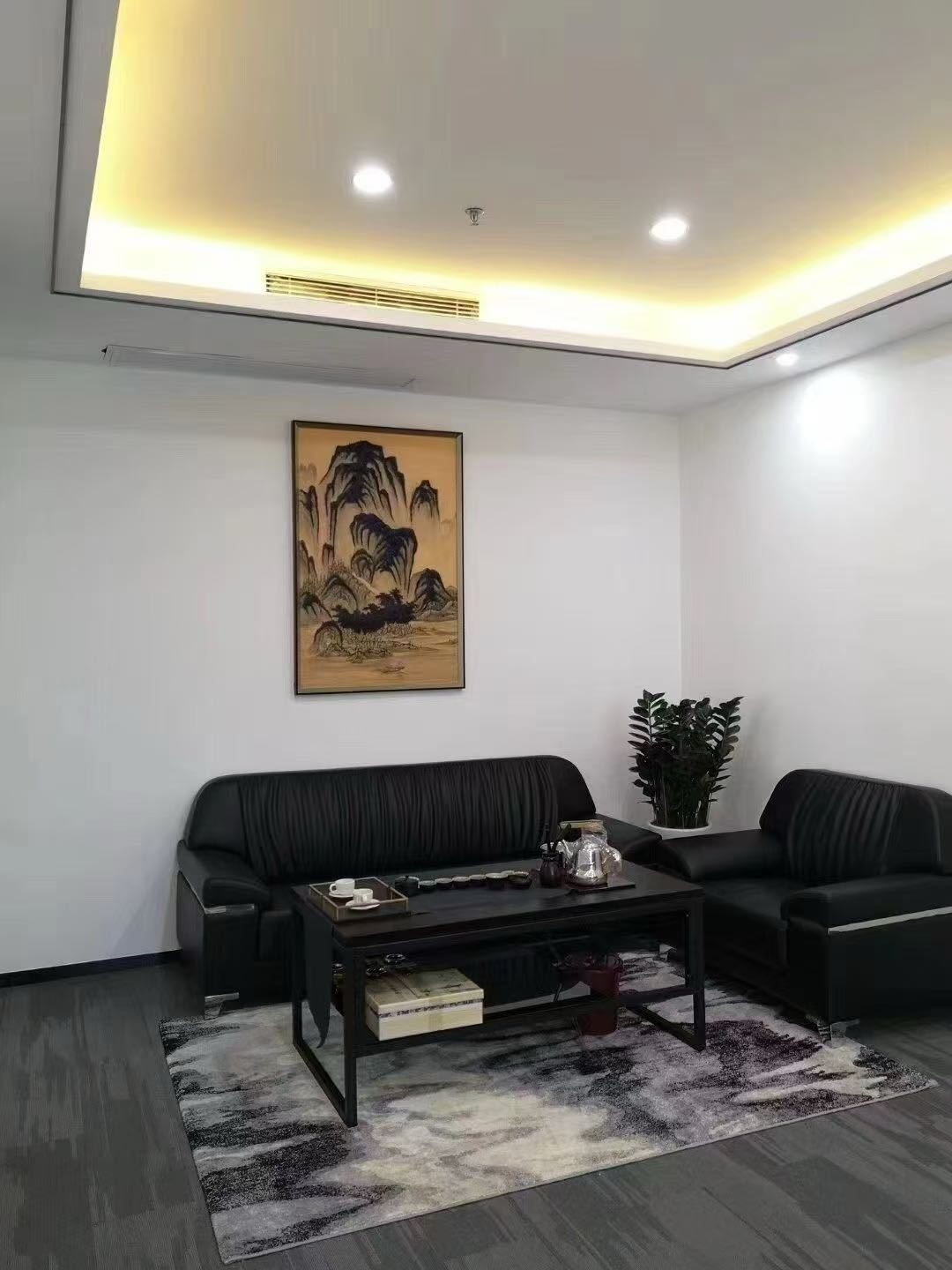 TCL国际E城写字楼535㎡精装户型·中层东向出租