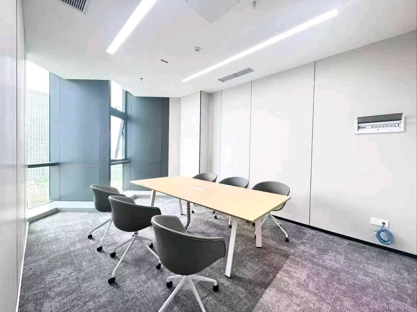 光峰科技大厦 351㎡ 精装 中层办公室出租