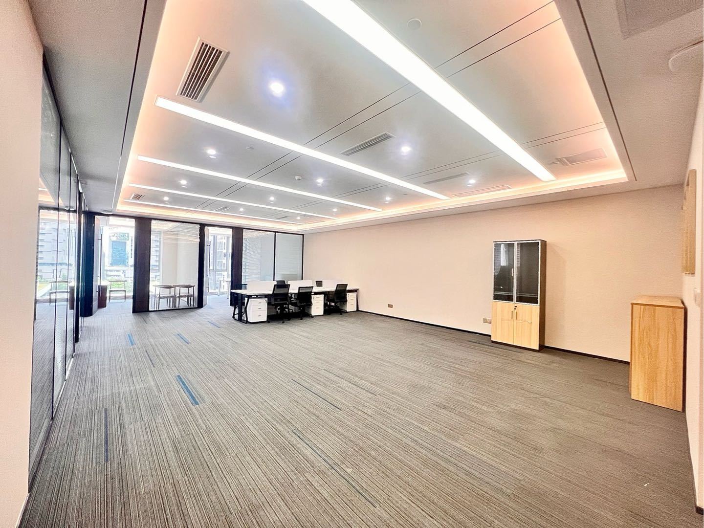 赛西科技大厦 298㎡ 精装 低层办公室出租