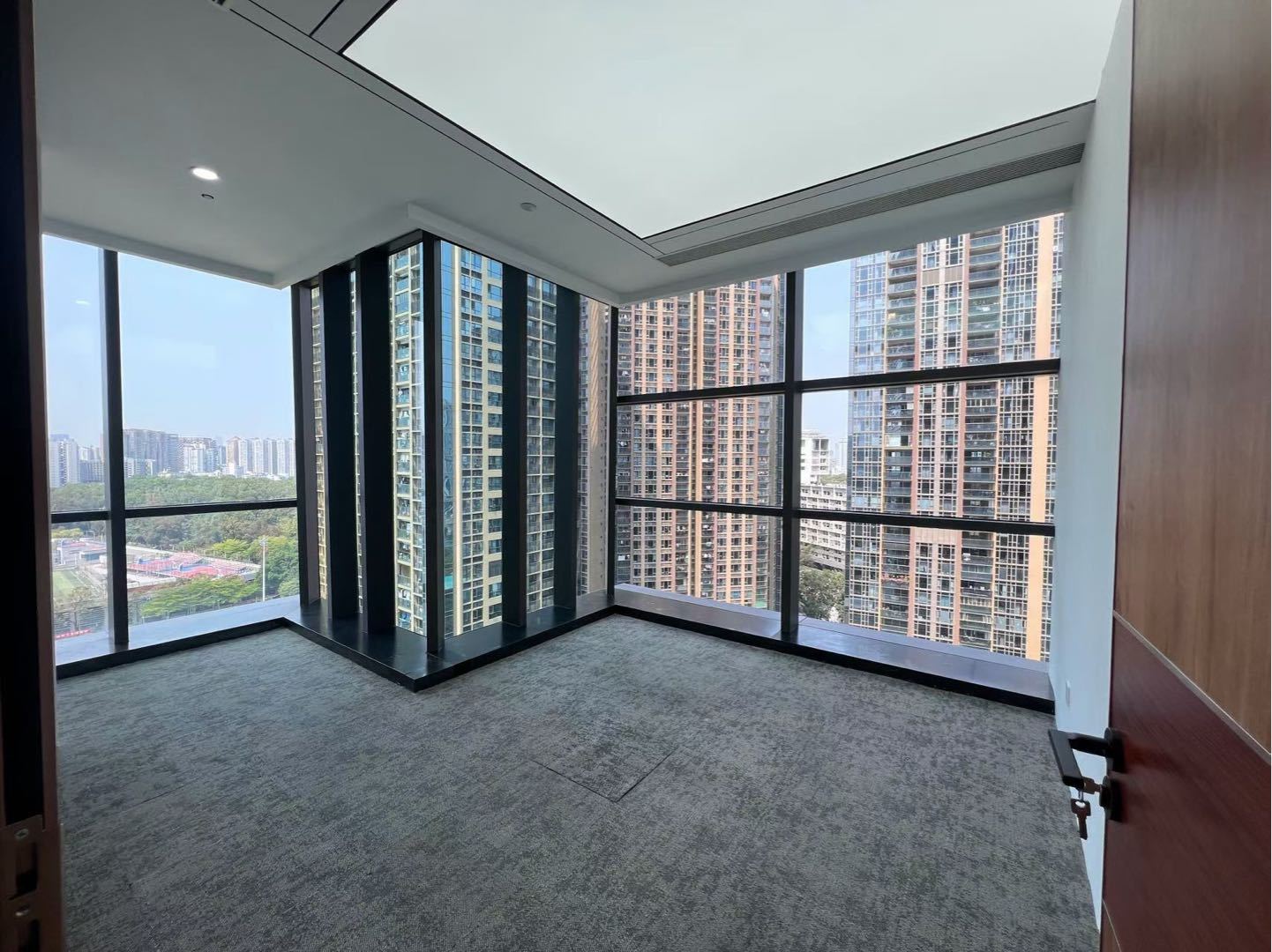 阳光粤海大厦 202㎡ 精装 中层办公室出租
