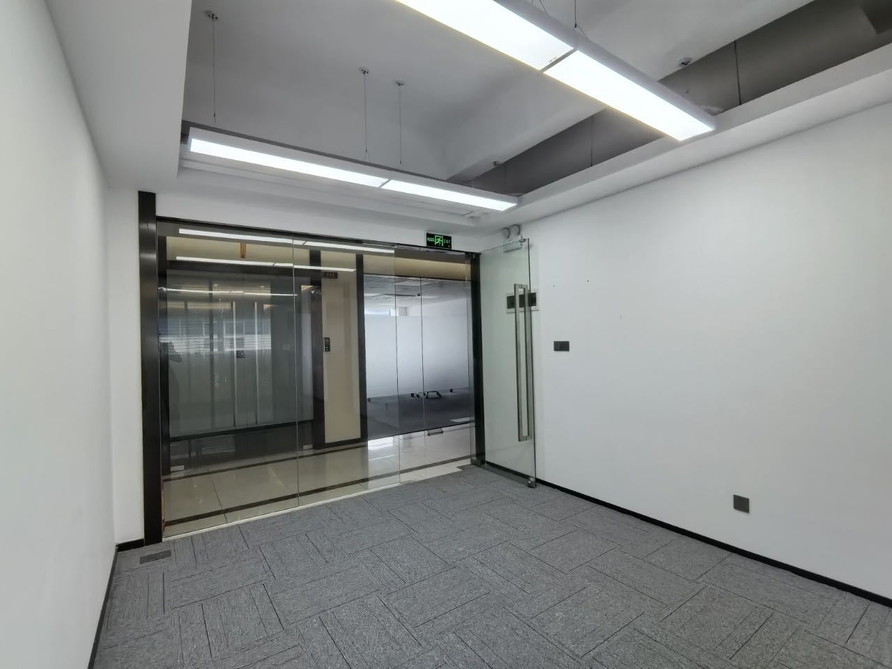 深圳软件园 85㎡ 精装 中层办公室出租