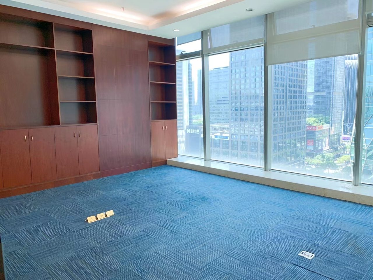 398.72㎡豪装办公室 皇岗商务中心·近会展中心站·中层